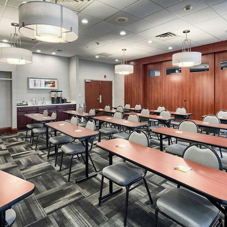 Hampton Inn Louisville Northeast Esterno foto