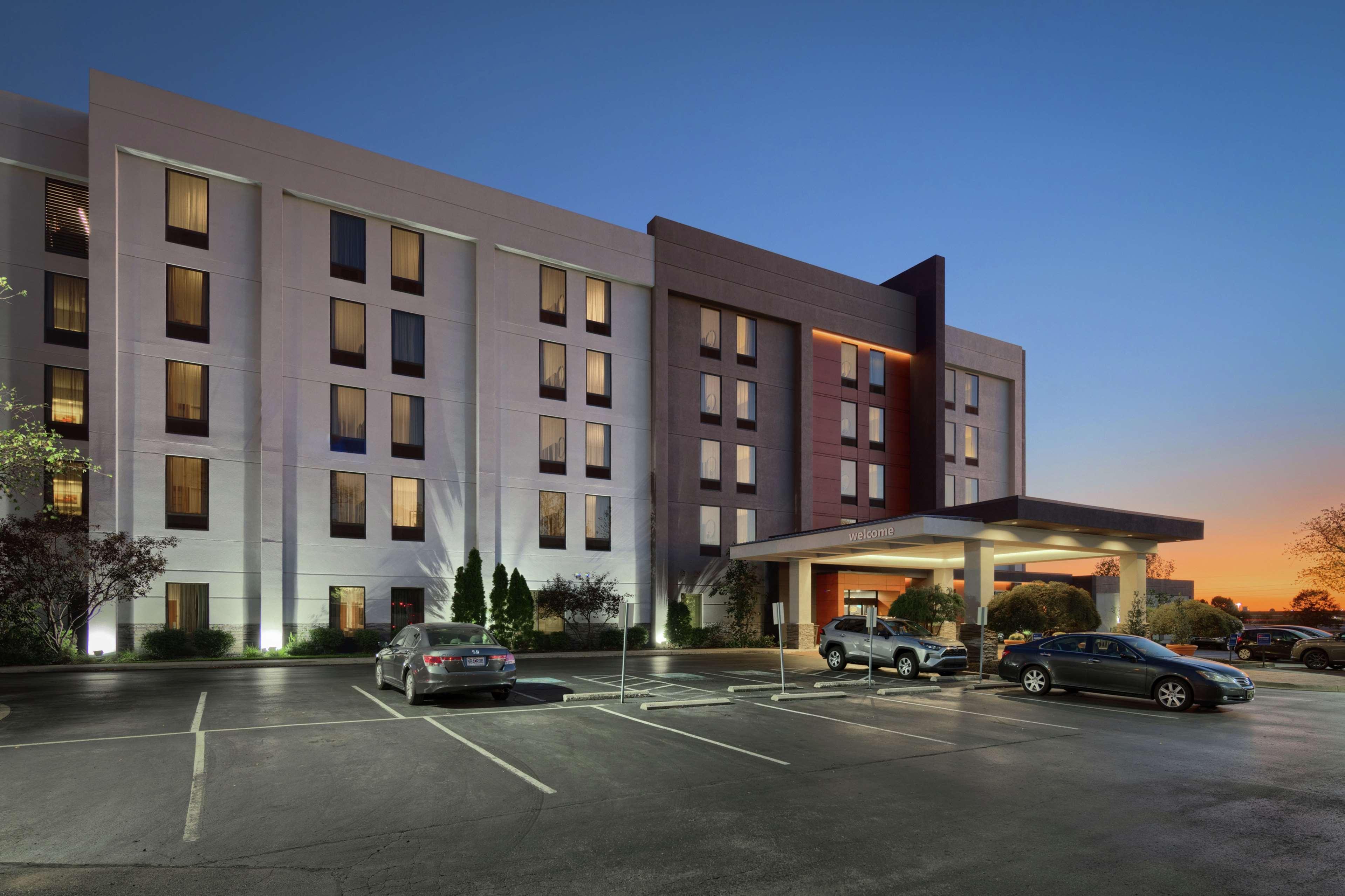 Hampton Inn Louisville Northeast Esterno foto