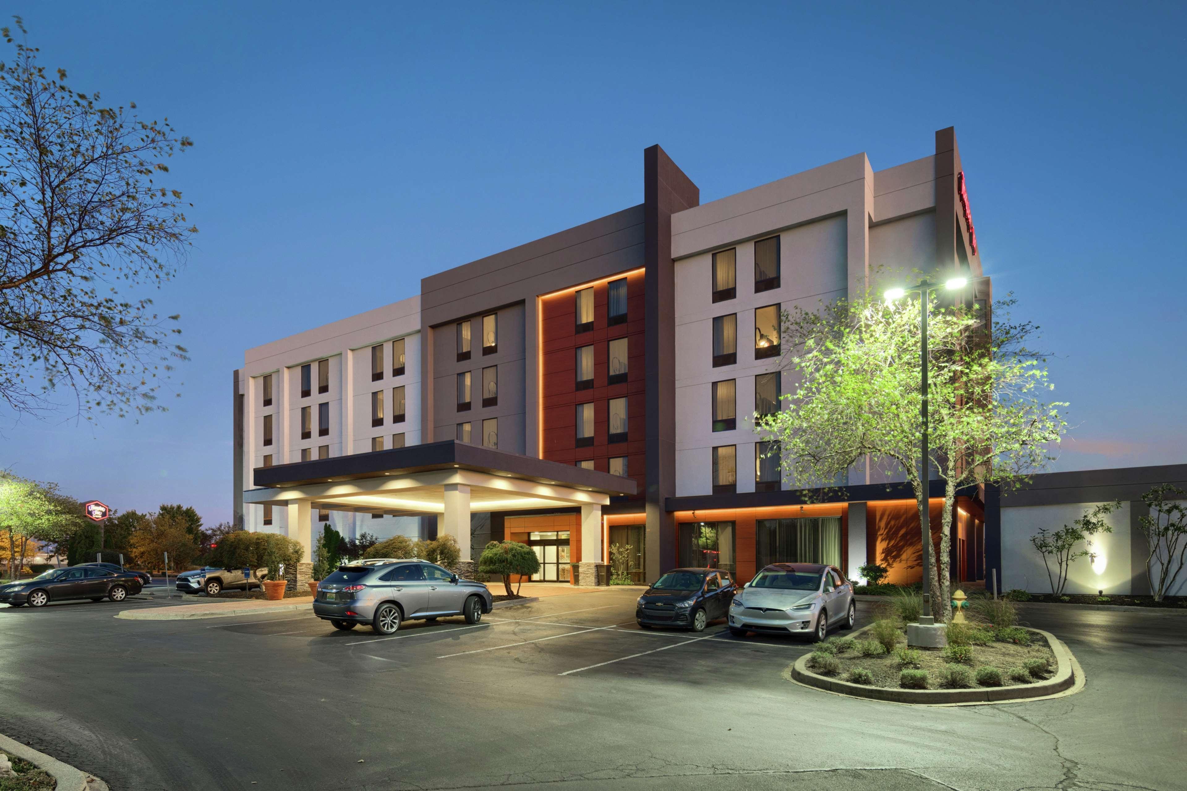 Hampton Inn Louisville Northeast Esterno foto