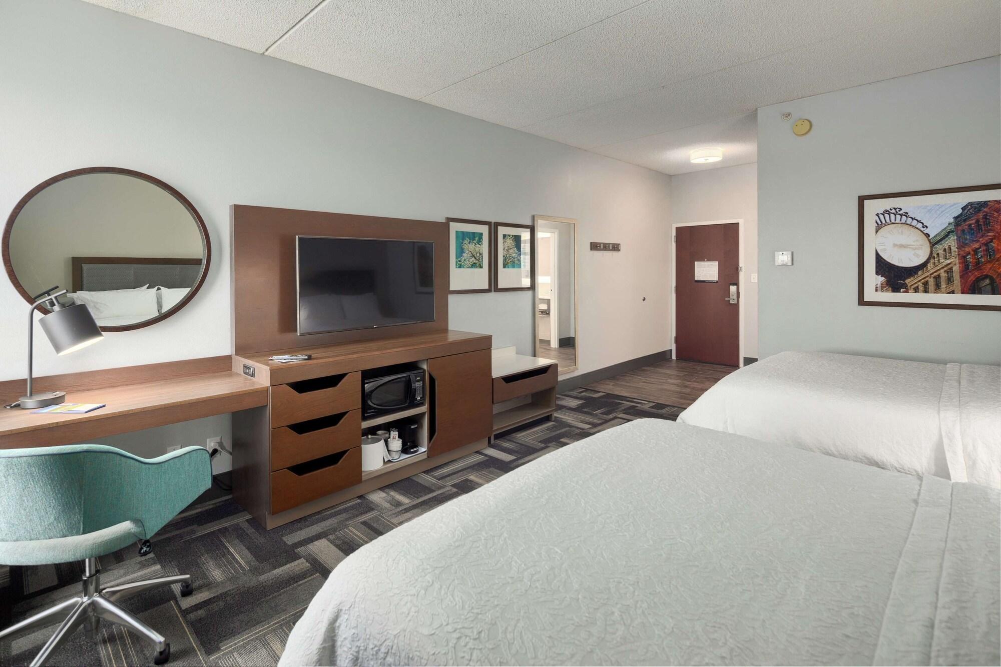 Hampton Inn Louisville Northeast Esterno foto