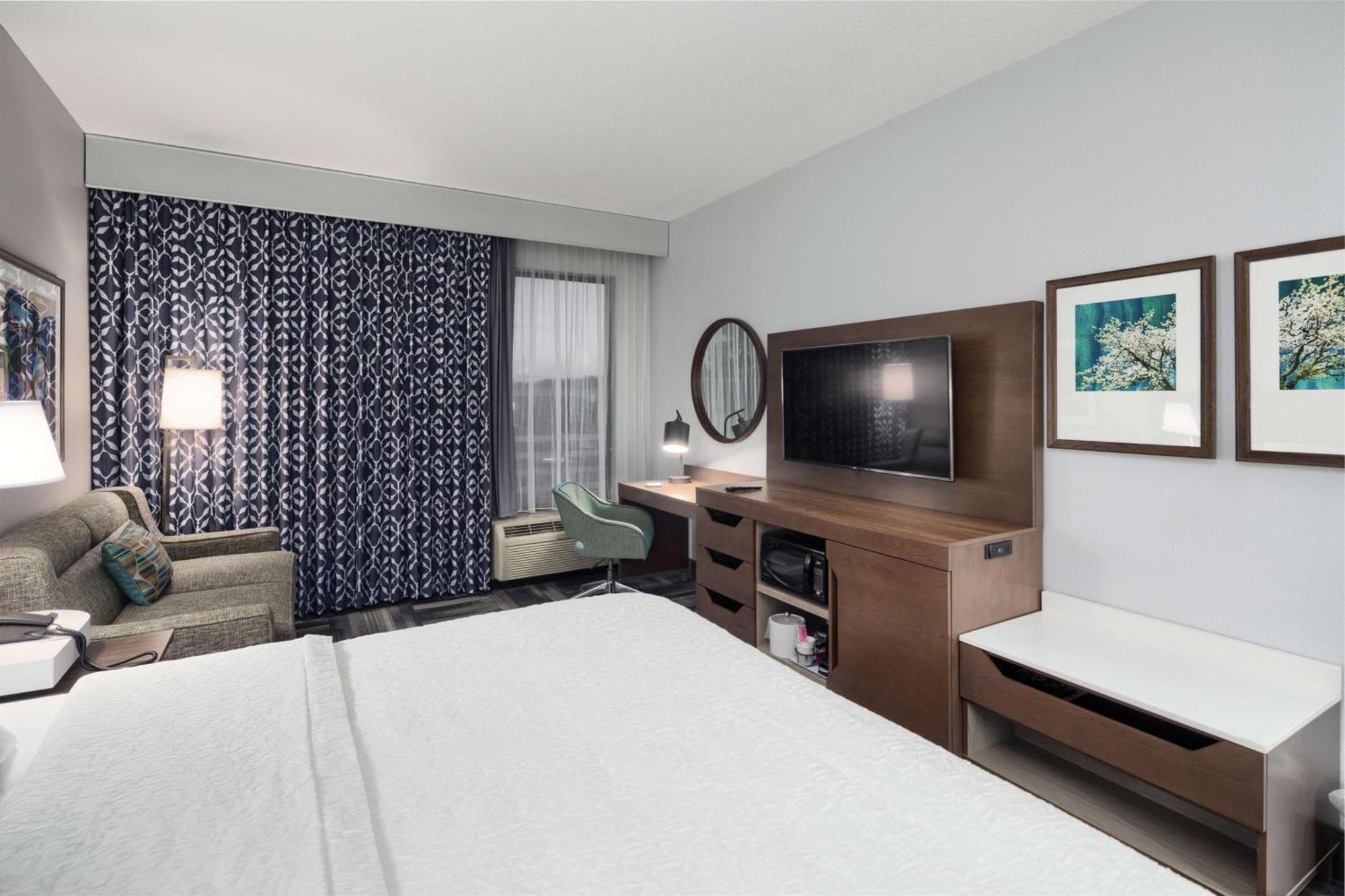 Hampton Inn Louisville Northeast Esterno foto