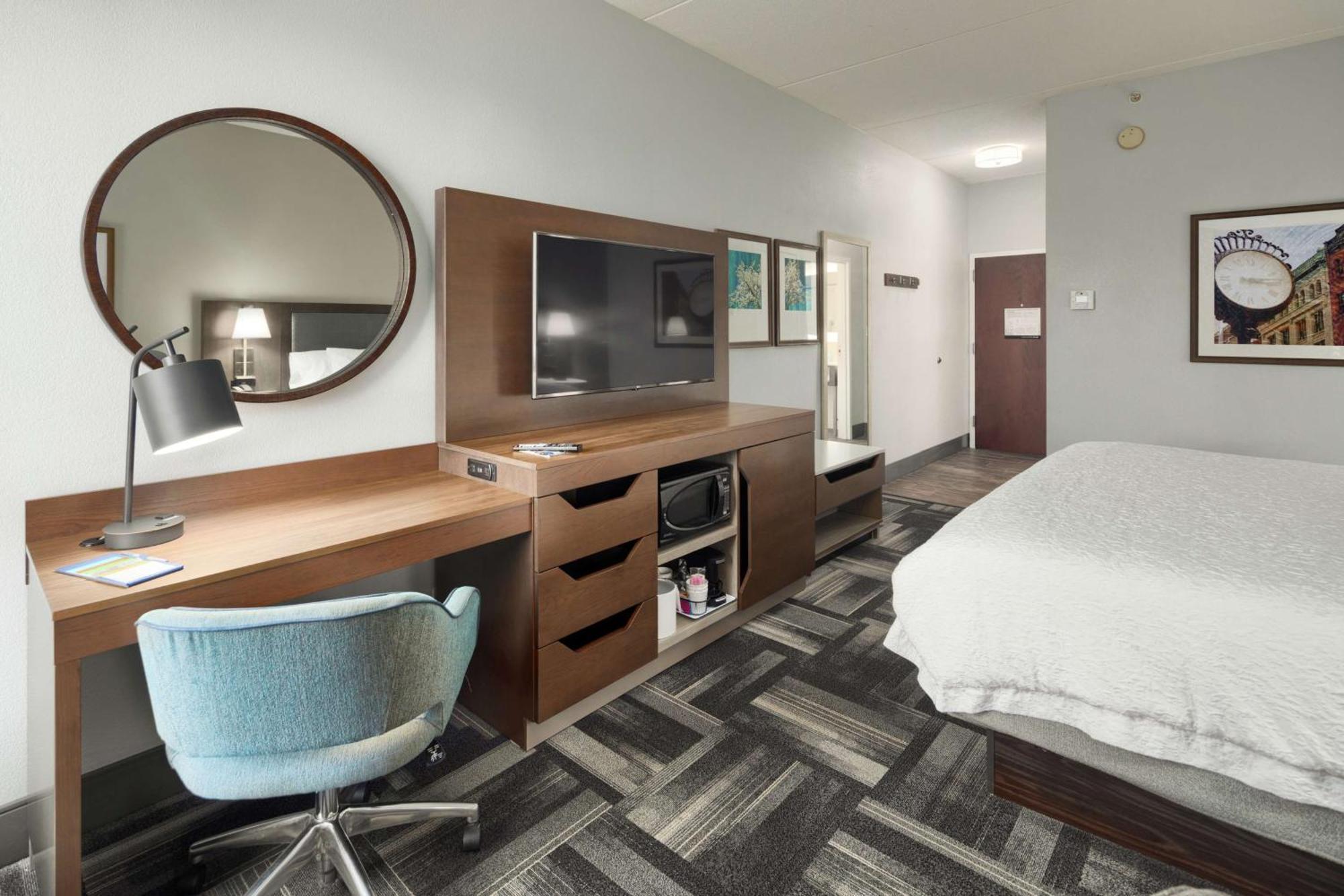 Hampton Inn Louisville Northeast Esterno foto